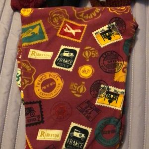 LuLaRoe OS Postage stamp leggings